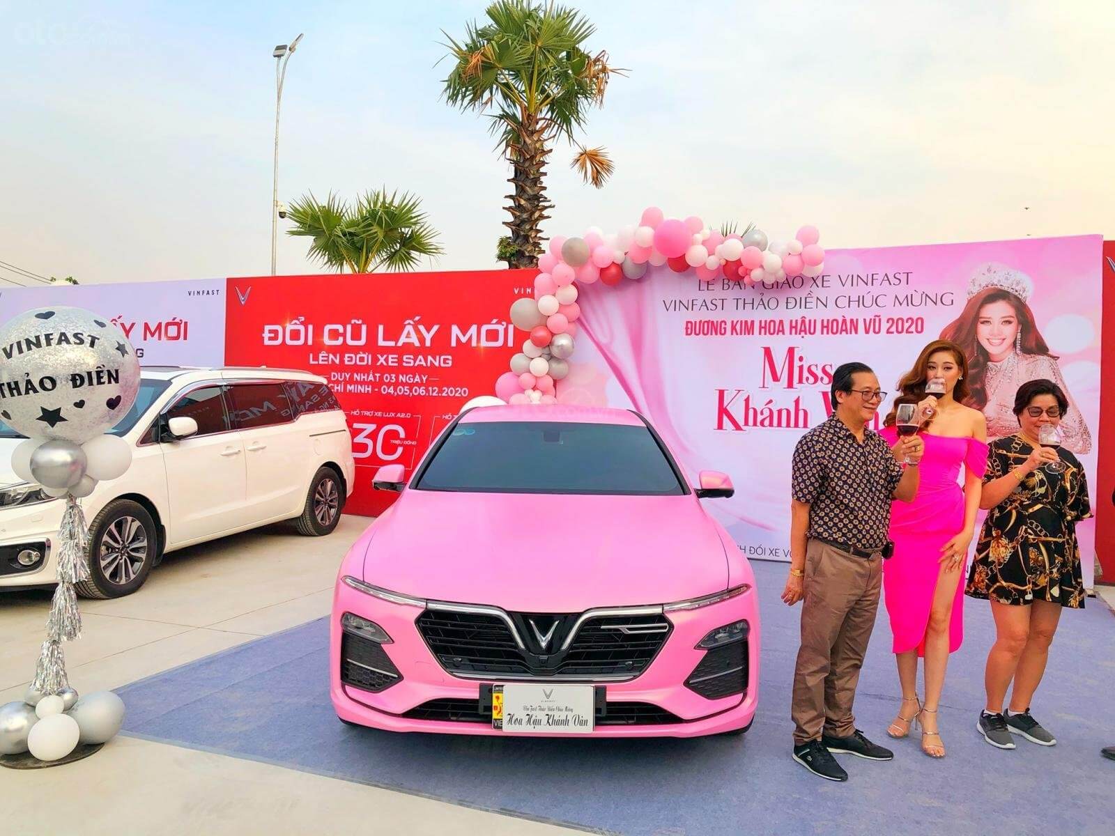 X-Vinfast-Mau-Hong-3 Xe VinFast mầu hồng và những lựa chọn cho các cô nàng xinh đẹp