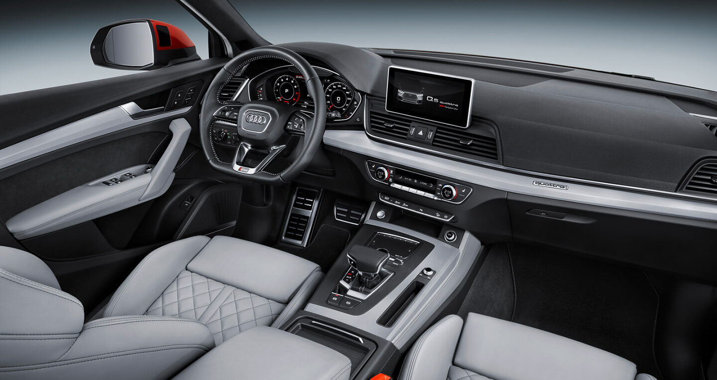 khoang-lai-audi-q5 Sẽ ra sao nếu đặt VinFast Lux SA2.0 lên bàn cân với Audi Q5